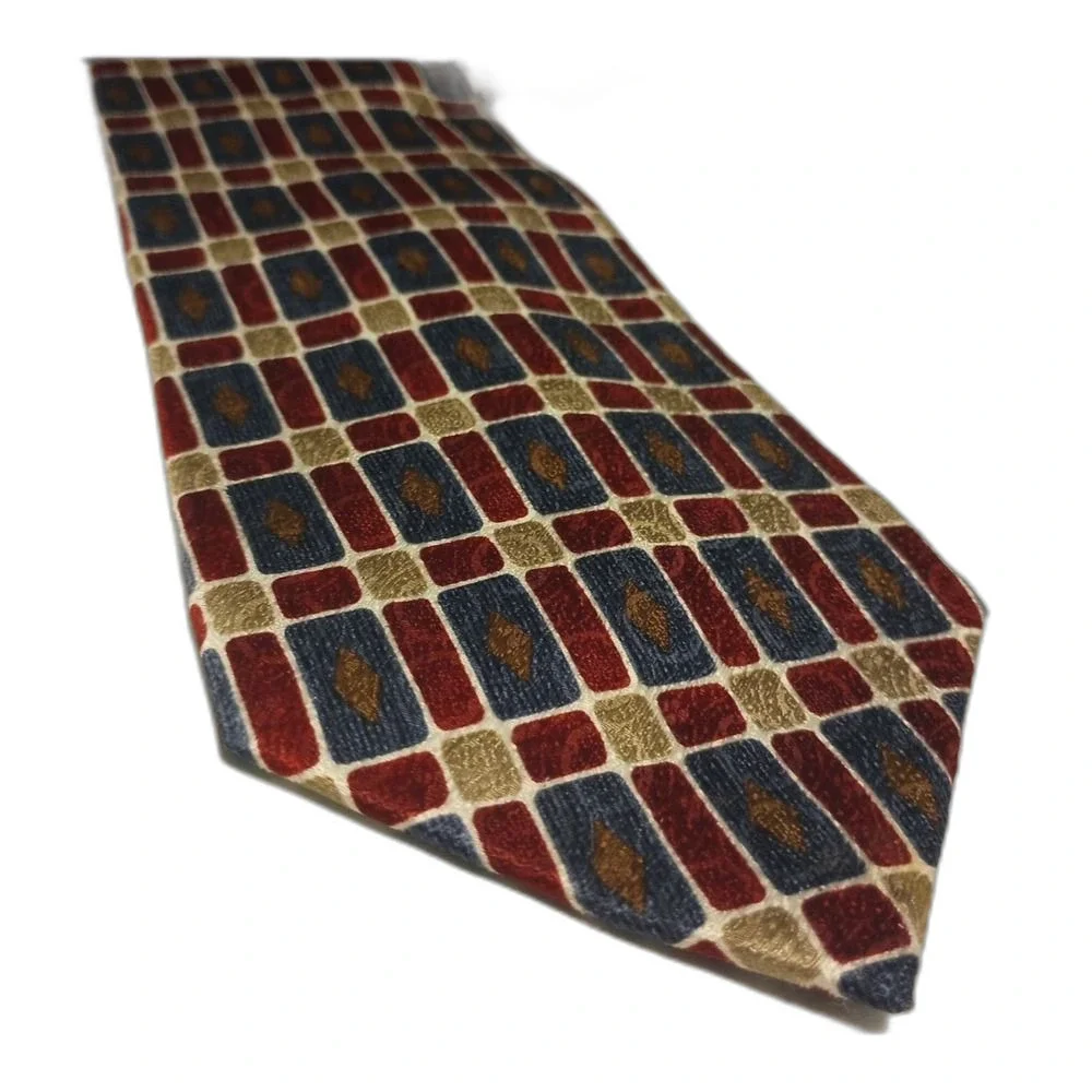 Van Heusen All Silk Made in the USA Men's Neck Tie 61‎ inches long